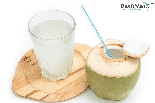 Bệnh tiểu đường có uống nước dừa được không? Uống bao nhiêu là đủ? 2 Bệnh nhân bị tiểu đường uống nước dừa được không?