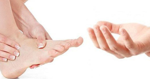 Biện pháp chữa trị bệnh tê tay chân ở người tiểu đường 1 Lý do người bệnh tiểu đường bị tê chân tay